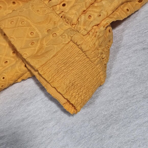 Chico’s Eyelet Pineapple Button Down Top Size 4, US size 20 - Picture 9 of 13